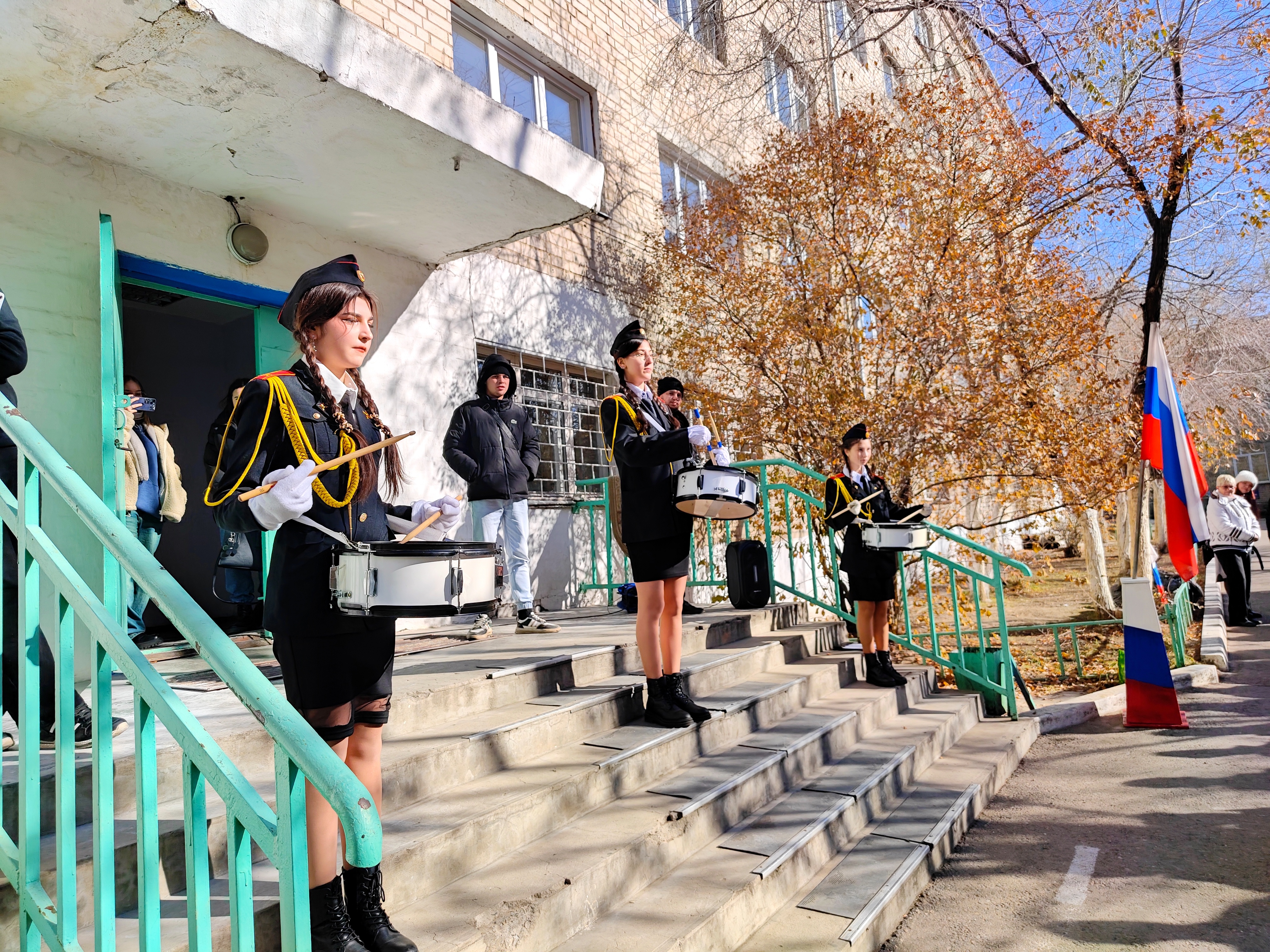 Смотр-конкурс строевой подготовки и военной песни посвяшённый 